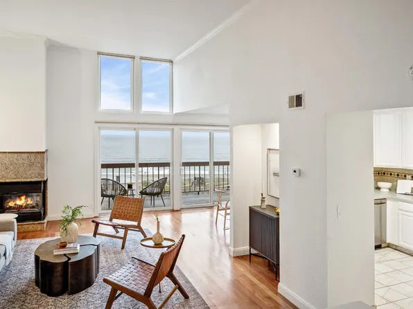 445 Roberts Rd, Pacifica, CA 94044