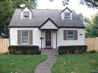 43 Mary St, Lodi, NJ 07644