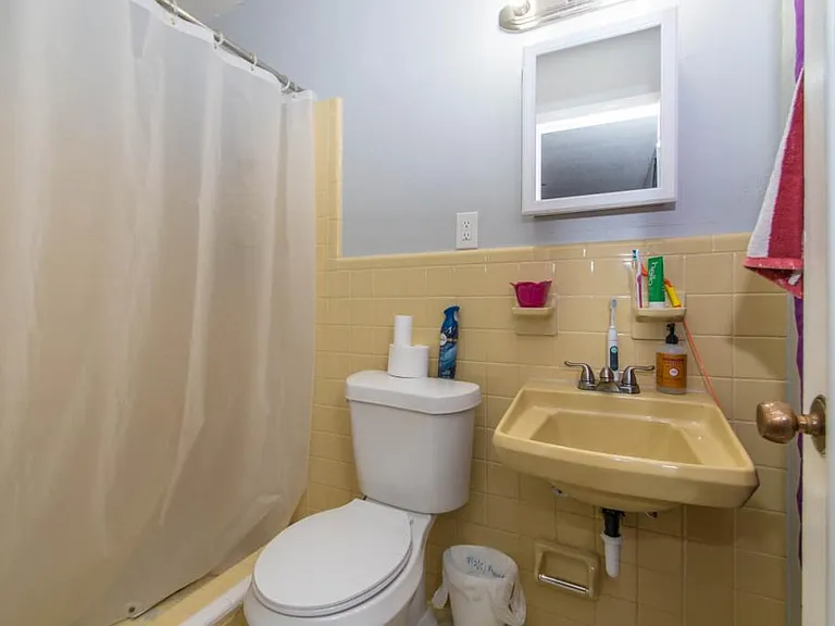 122 Briarwood Dr — Photo 7
