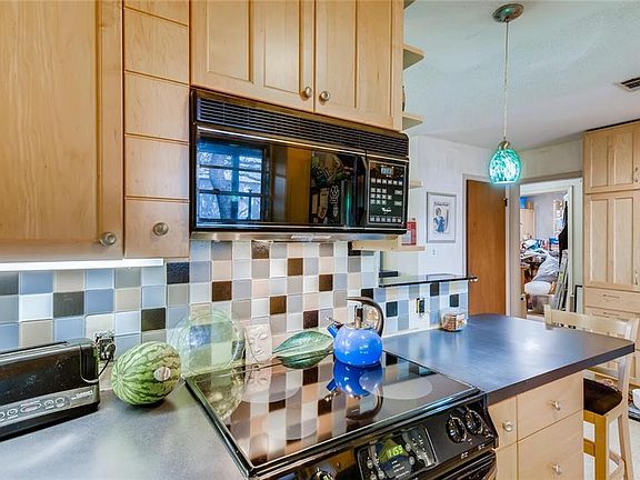 4th image of 8102 Williamson Creek Dr