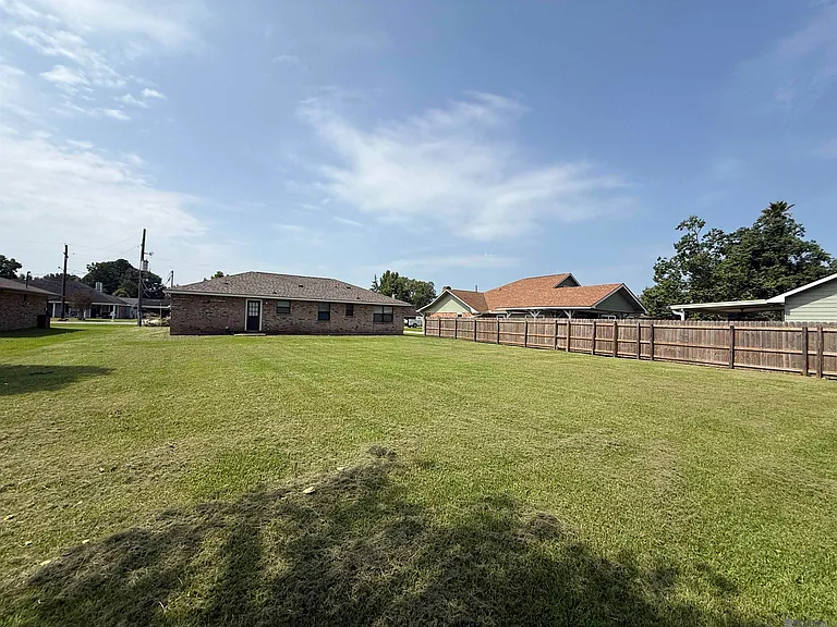 3756 Karen Dr — Photo 12