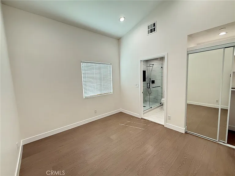 9132 Balcom Ave — Photo 10