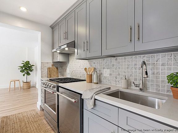 4th image of 1474 3rd Ave APT 15S