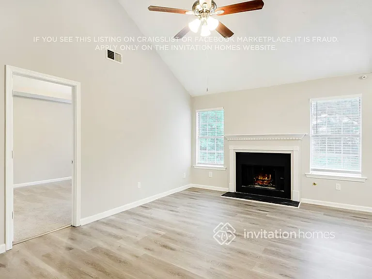 2118 Sugar Creek Close — Photo 3