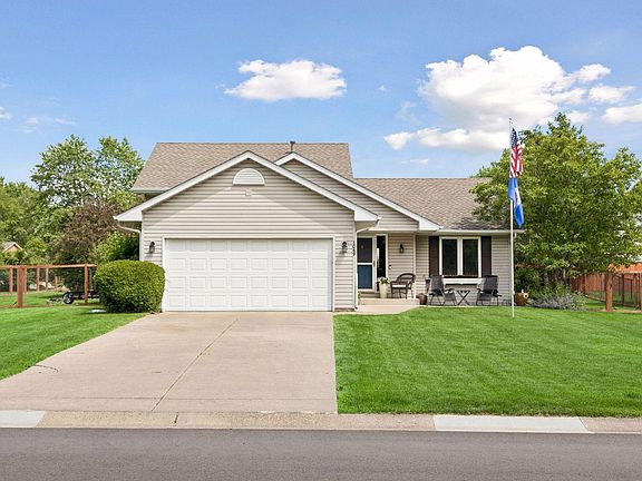 4th image of 1049 Bonnieview Dr
