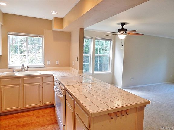 4th image of 2730 118th Ave SE #11-201