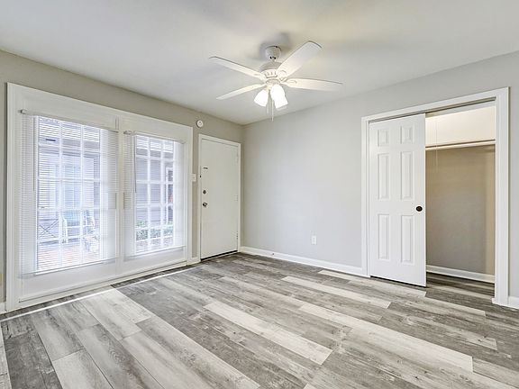 2nd image of 2202 Park St APT 12