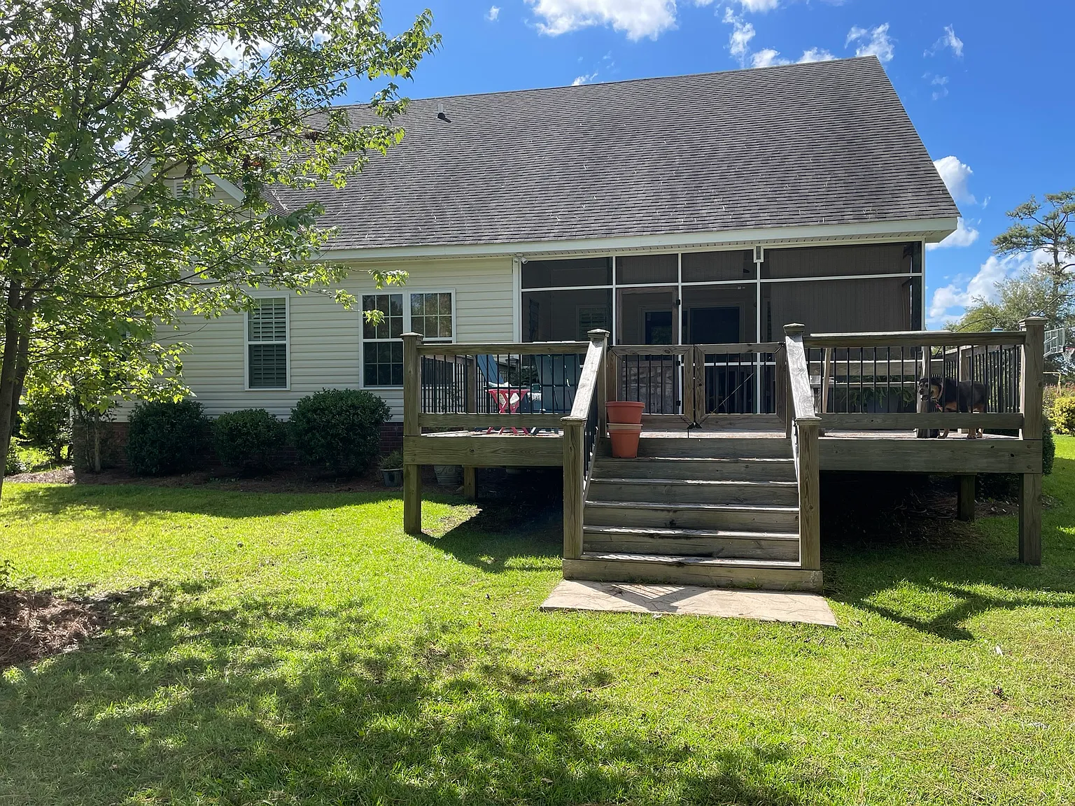 3 bed, 2.5 bath, 2224 sqft, $2,500 — Photo 3