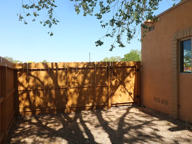 508 Las Marias Dr SE — Photo 35