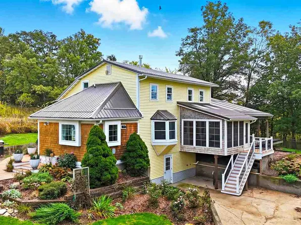 2986 333rd St, Wellman, IA 52356