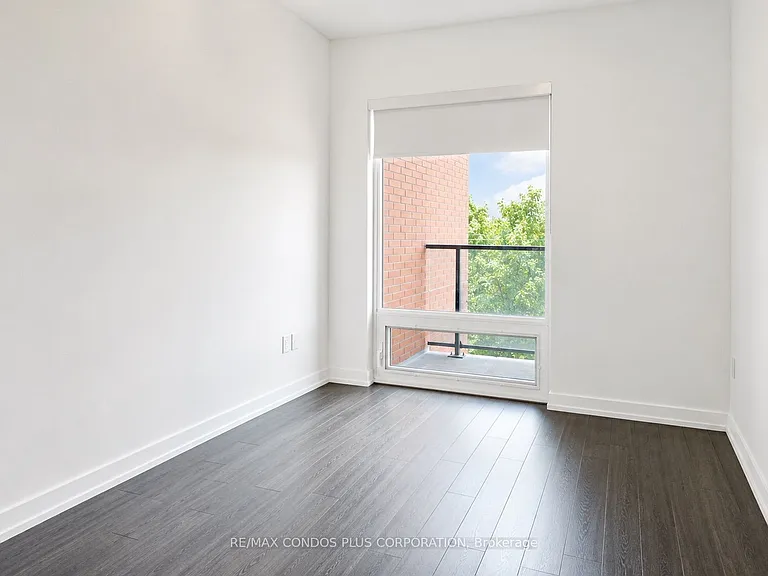 4010 Eglinton Ave W #424 — Photo 7