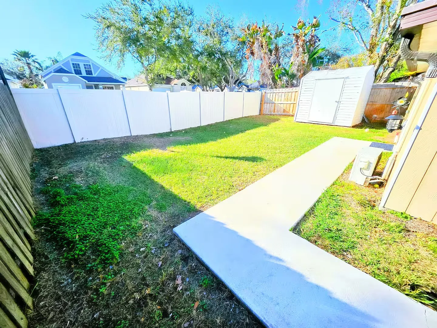 2 bed, 3922 sqft, $2,500 — Photo 4