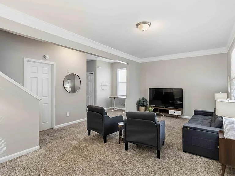 639 Ira St SW — Photo 6