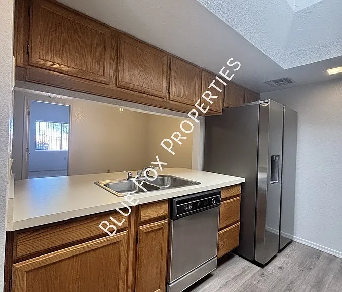 1721 W Dalehaven Cir — Photo 7