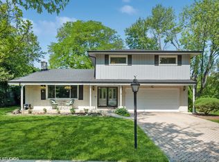 1306 Highpoint Ln, Northbrook, IL