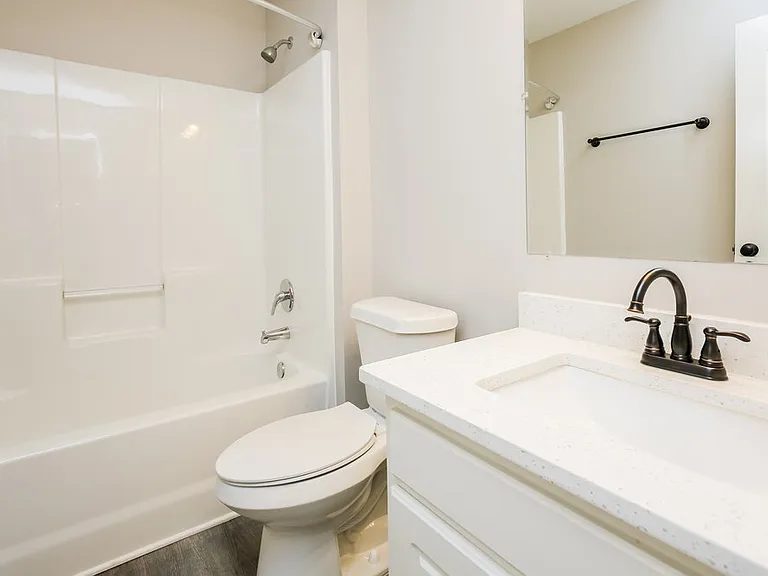 368 Embassy Dr — Photo 15