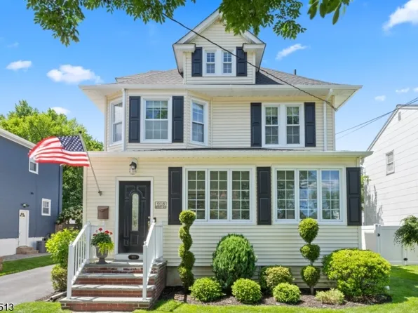 918 Ripley Ave, Westfield Town, NJ 07090