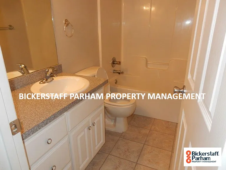 7455 McKee Rd — Photo 15