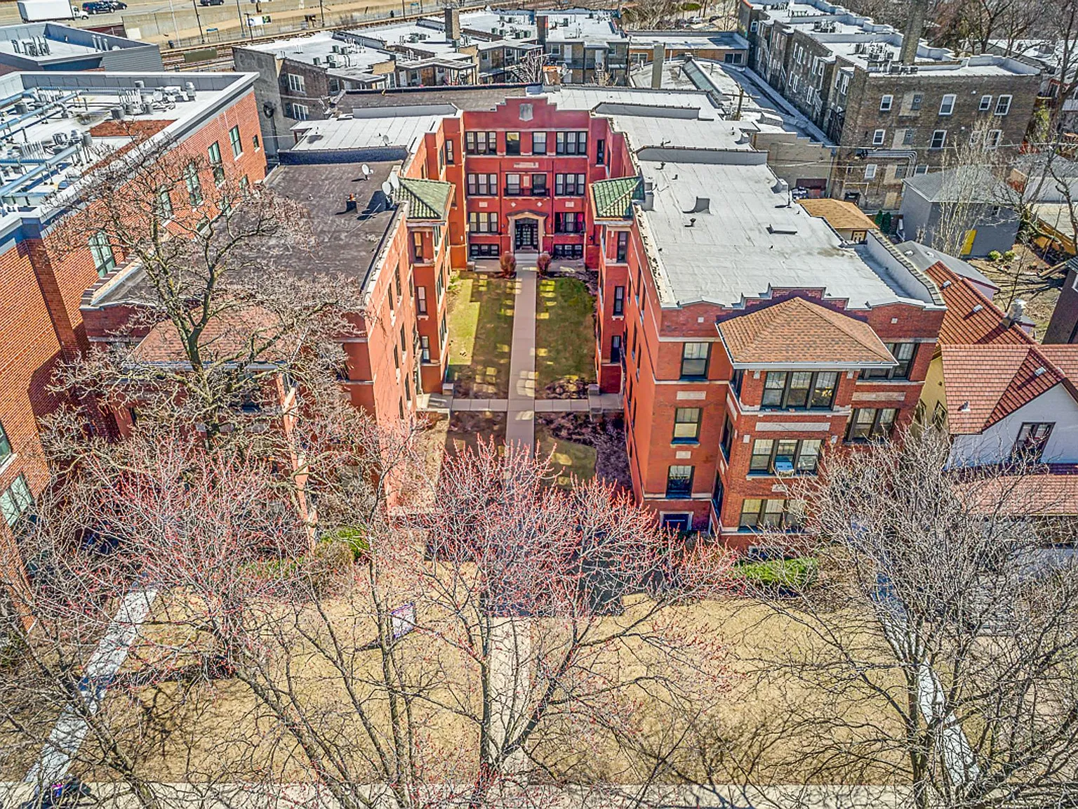3925-33 N. Keeler — Photo 4