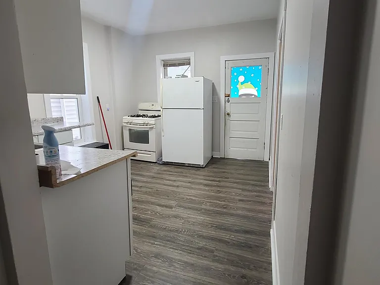 4824 Olcott Ave #1B — Photo 3
