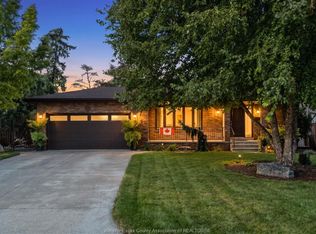 179 Grant Ave, Tecumseh, ON N8N 2X9