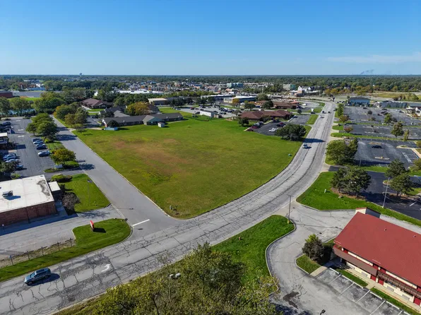780 E 83rd Ave, Merrillville, IN 46410