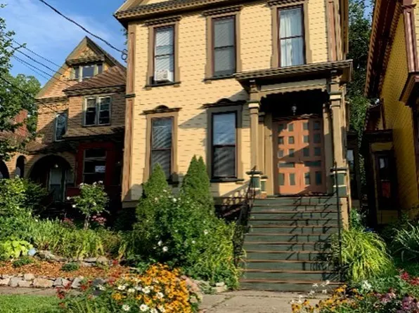 215 Green St, Syracuse, NY 13203