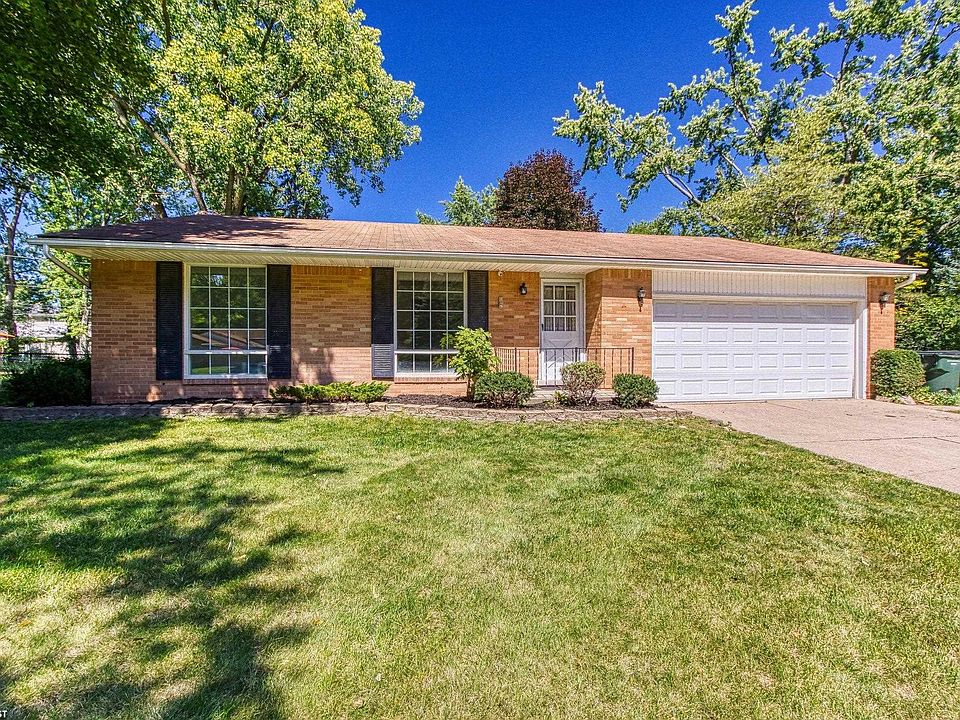 1st image of 6043 Montgomery Dr