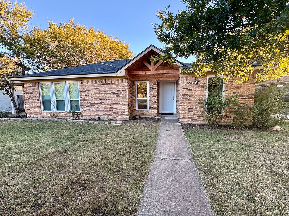 1st image of 806 Wildwood Ln