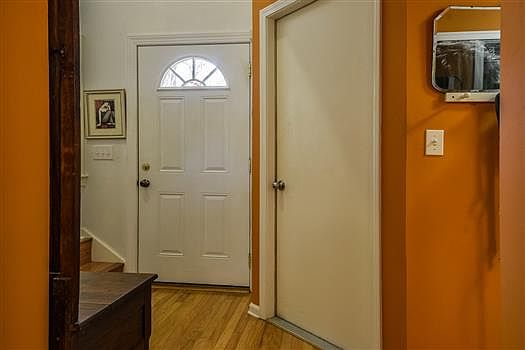 4th image of 2754 1st Ave APT B
