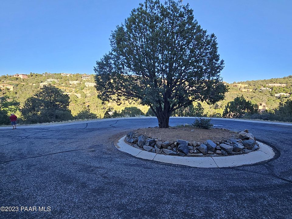 1st image of 567 Lark Haven Cir
