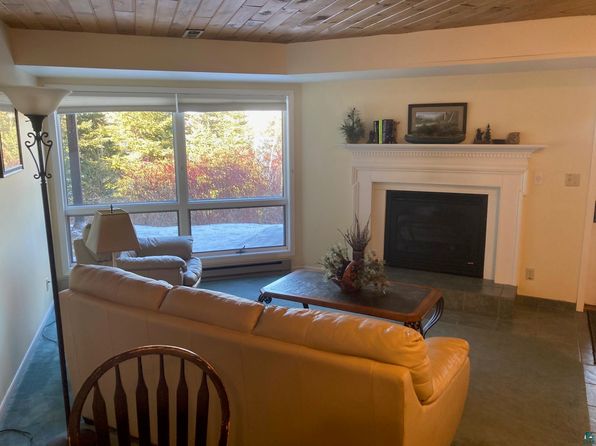 1611 Superior Shores Dr, Two Harbors, MN 55616