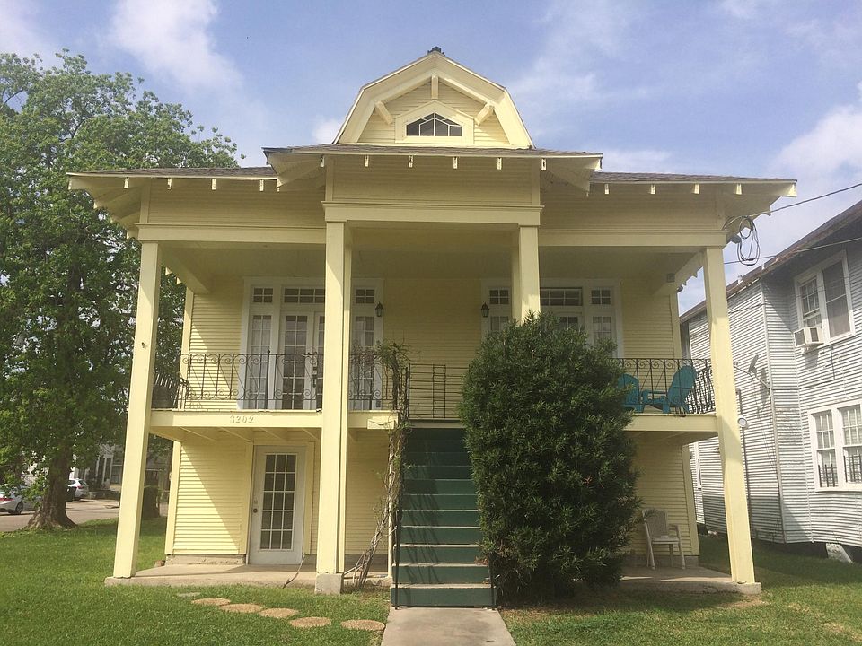 The rental is the top left unit