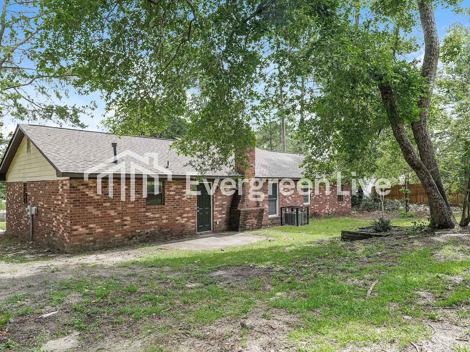 3 bed, 2.0 bath, 1456 sqft, $1,445 — Photo 2