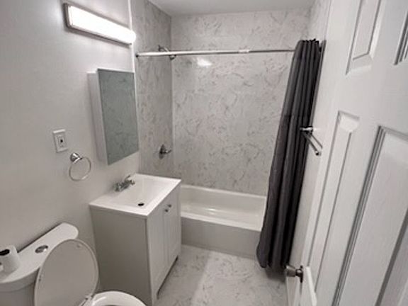 4th image of 2973 Folsom St APT 19