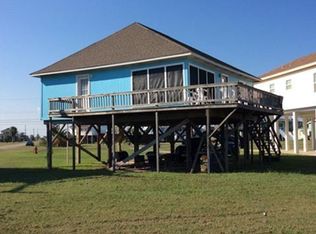 318 Sea Shell Rd, Surfside Beach, TX 77541