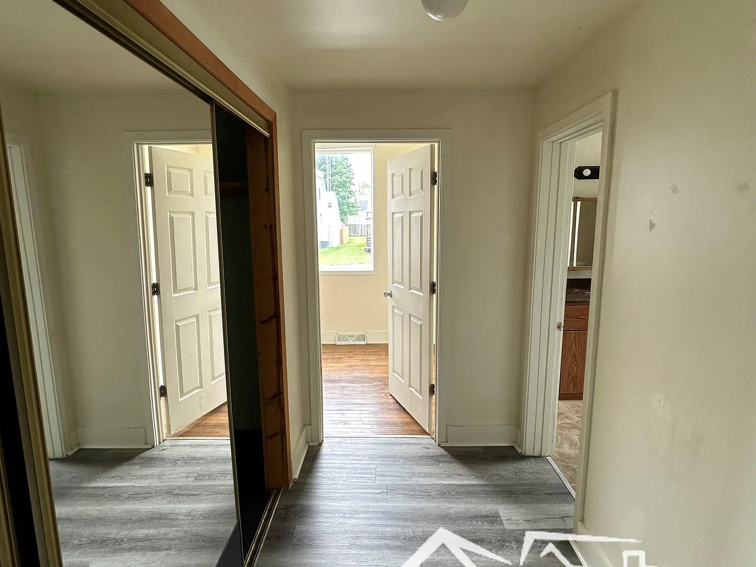 1309 Hawthorne Avenue - Lower — Photo 4