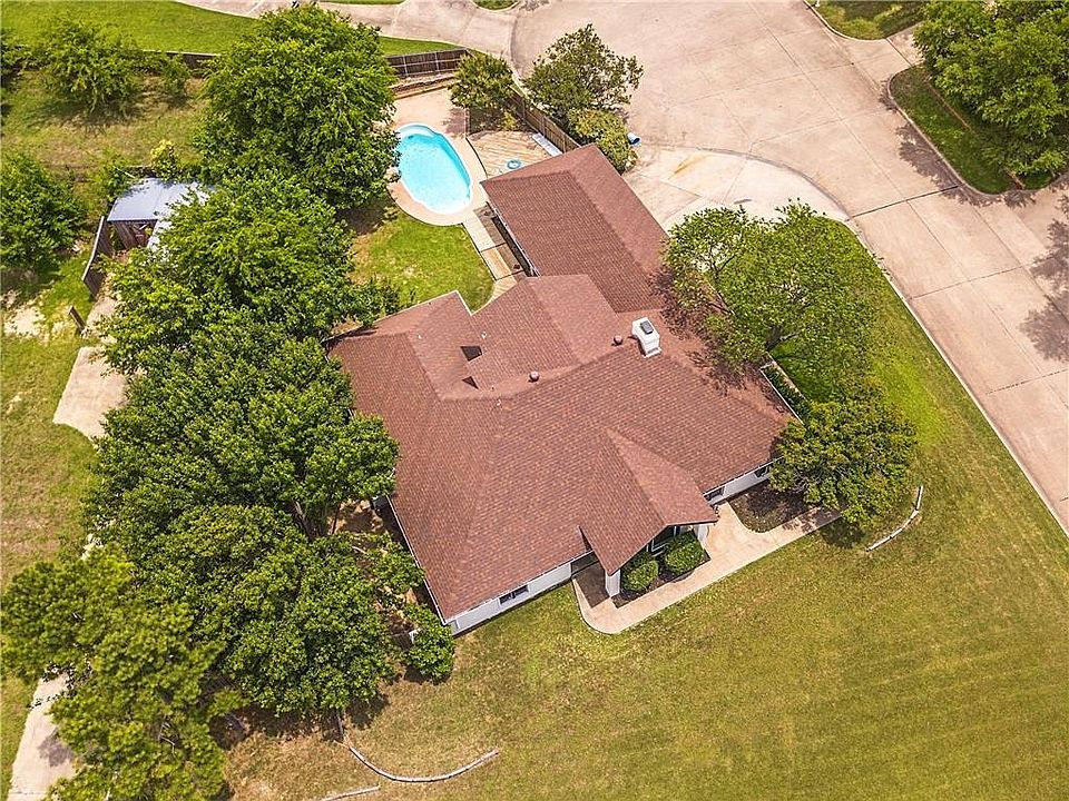 1st image of 7104 Odell Ave