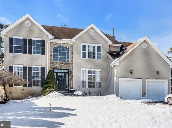 15 Tradewinds Ave, Barnegat, NJ 08005