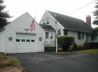 13 Hawthorne Rd, Dover, NH 03820