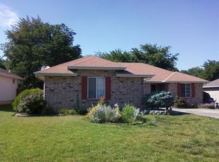 3019 W Camino Alto St, Springfield, MO 65810