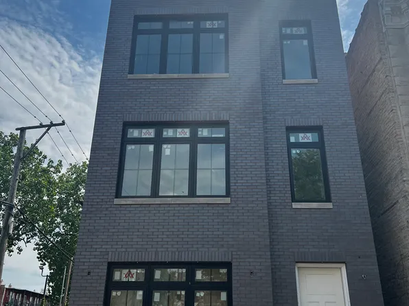 2821 W Walnut St #1, Chicago, IL 60612
