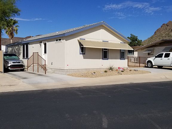 Back door, plenty of parking