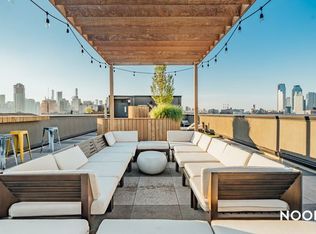 215 Green St #2F, Brooklyn, NY 11222
