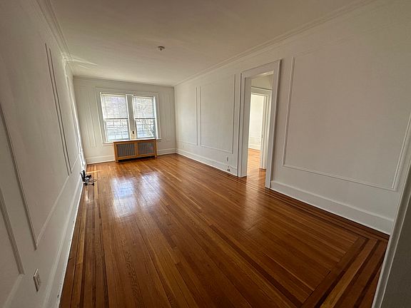 4th image of 1 E Lincoln St APT 21