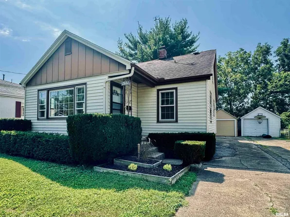 2602 W Heading Ave, Peoria, IL 61604