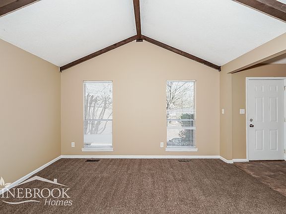 4th image of 5131 Briarwood Cir