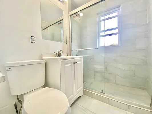 Rented by Astoria Realty | media 15