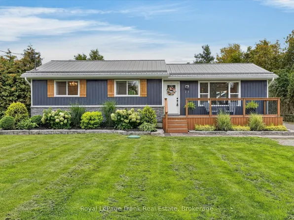 71 Queen St S, Kawartha Lakes, ON K0L 2W0