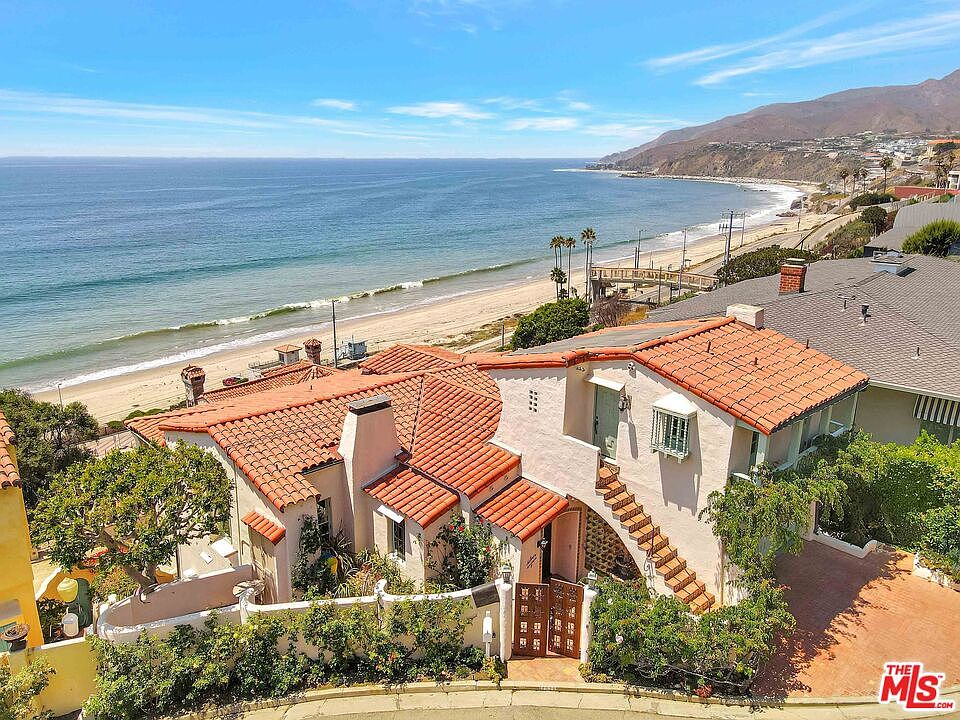 1st image of 17520 Stretto Way